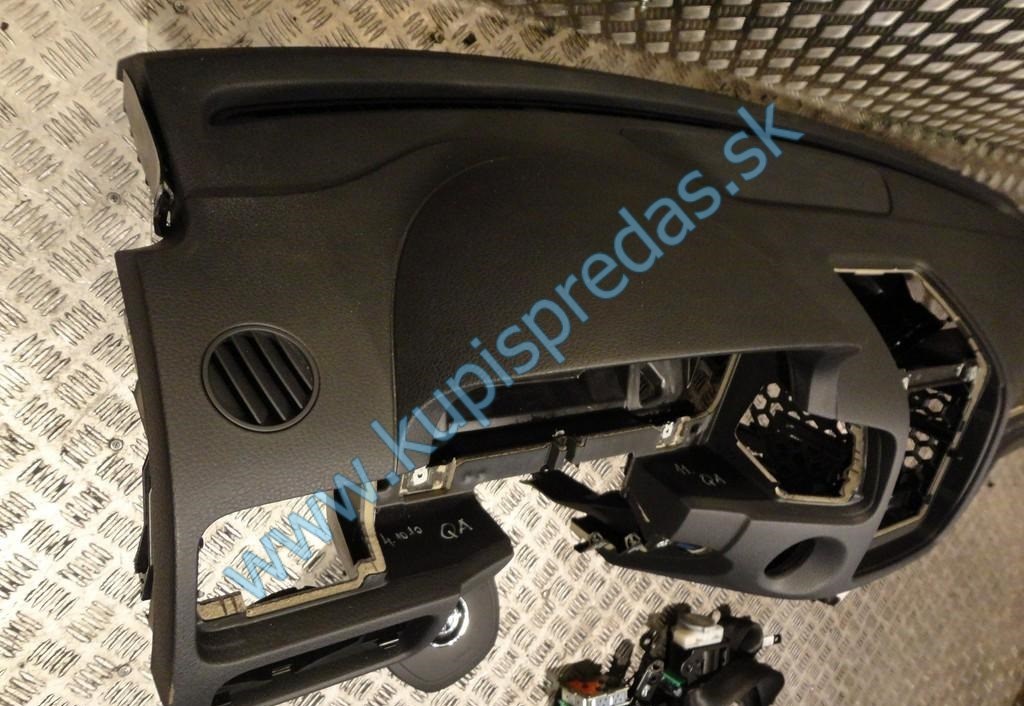 Palubná doska + airbagy VW TOUAREG 7P6  